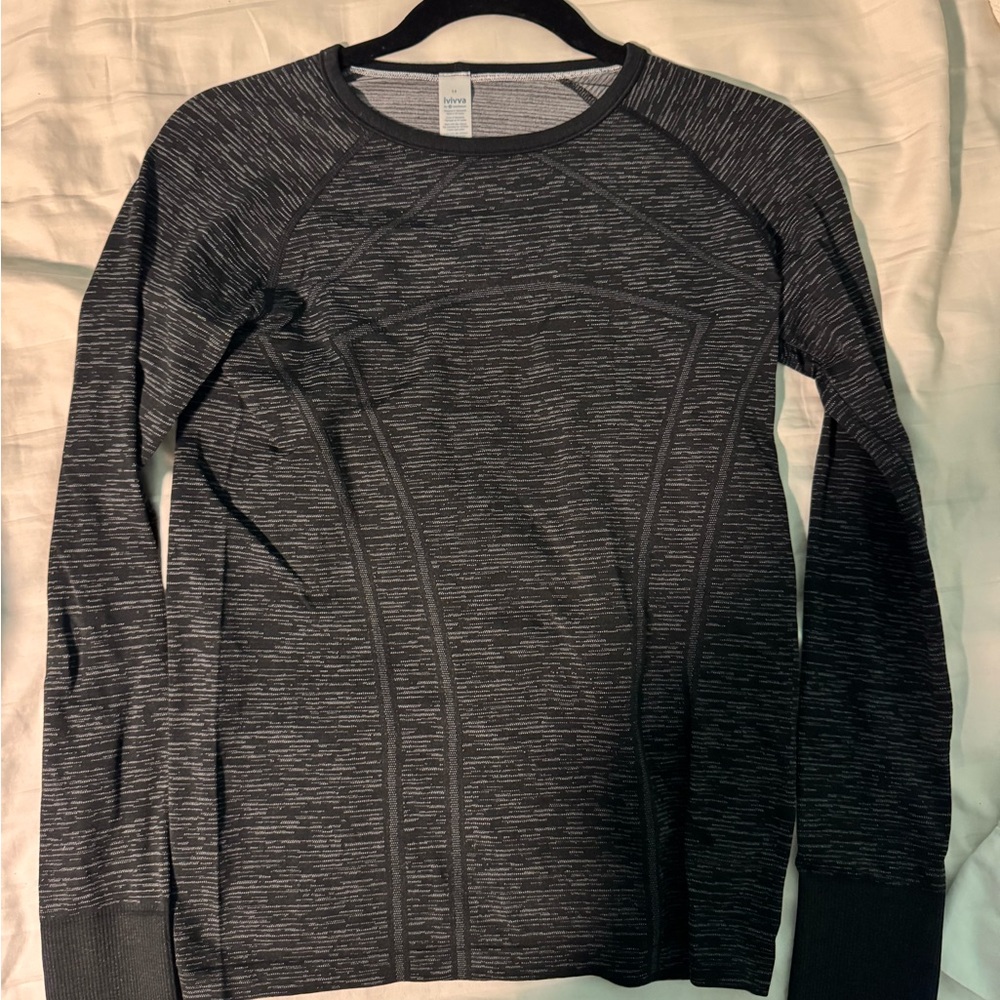 Ivivva Gray Long Sleeve Tee